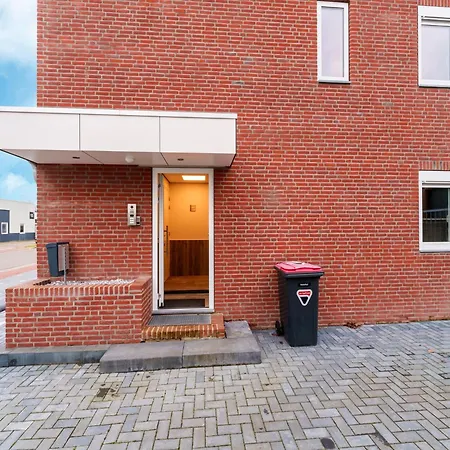 Inviting With Terrace Holiday home